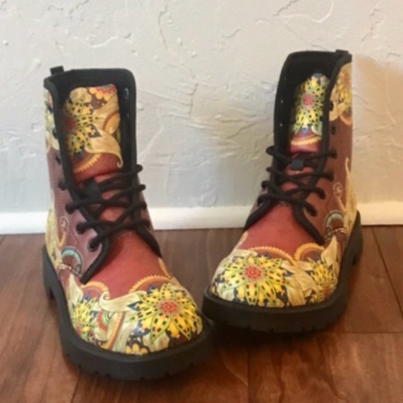 Manifestie Shoes - Manifestie Red Floral Dragonfly Memory Foam Combat Boots